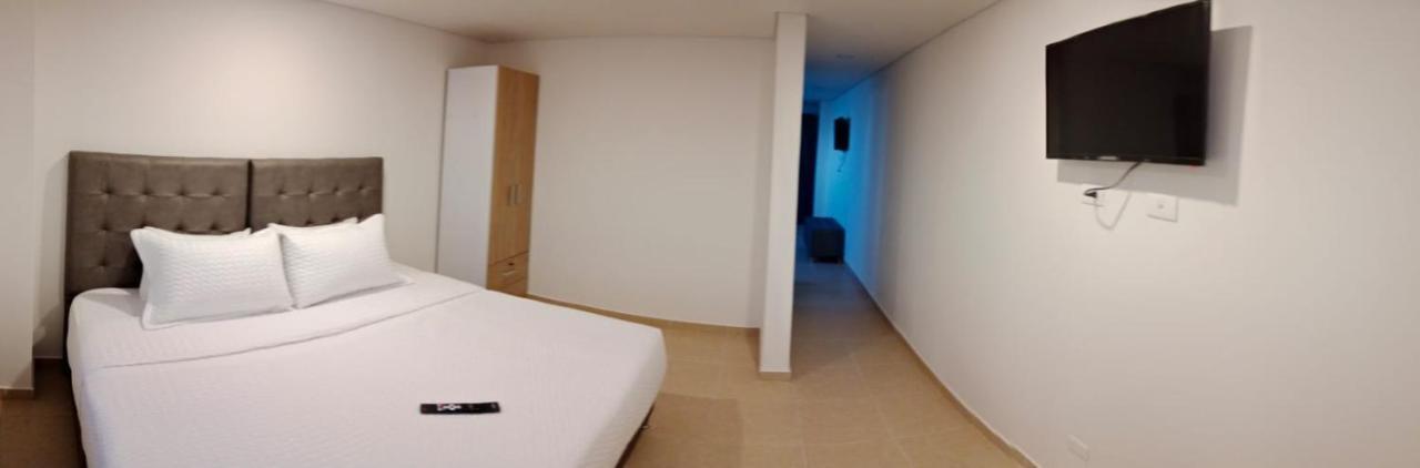 Aparta Suite Plaza Premium Bogota Exterior photo